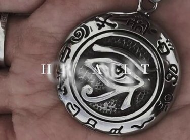 Bùa hộ mệnh Horus Amulet - Sức mạnh và bảo vệ từ Ai Cập